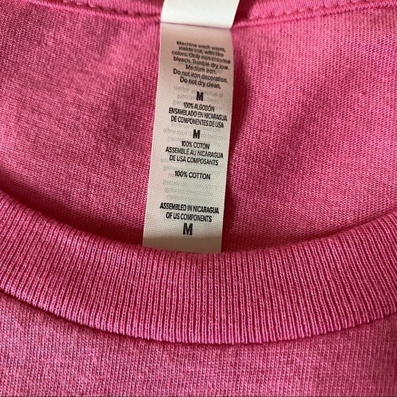 Hogwarts/ Winchester T-shirt. Size Medium - Picture 5 of 5